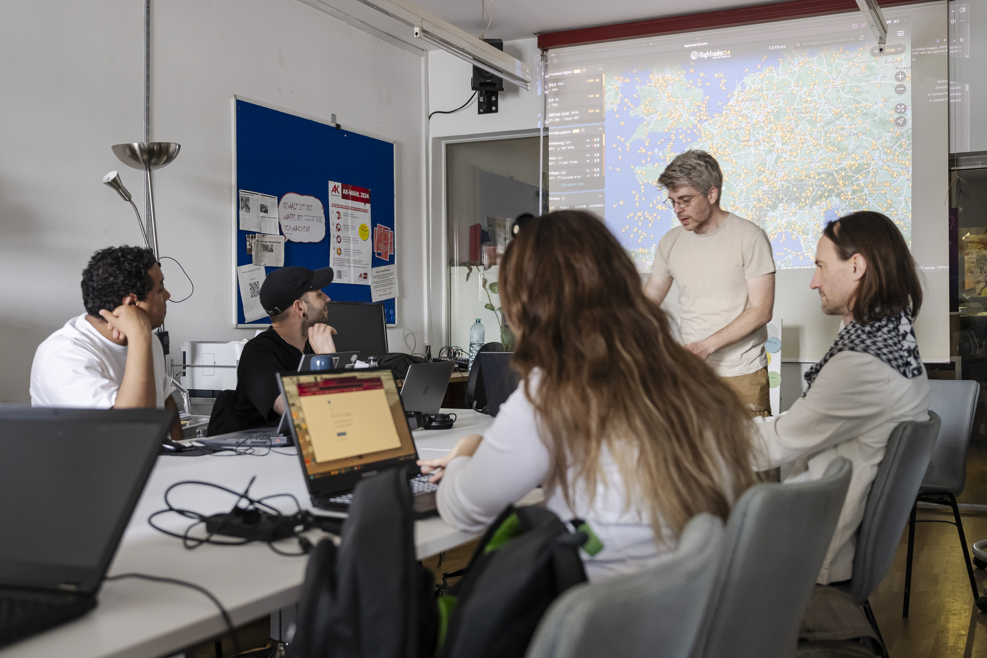 AMRO24 Exhibitions "How to navigate online images : introduction to OSINT and 3D camera-mapping", by Nicolas Gourault