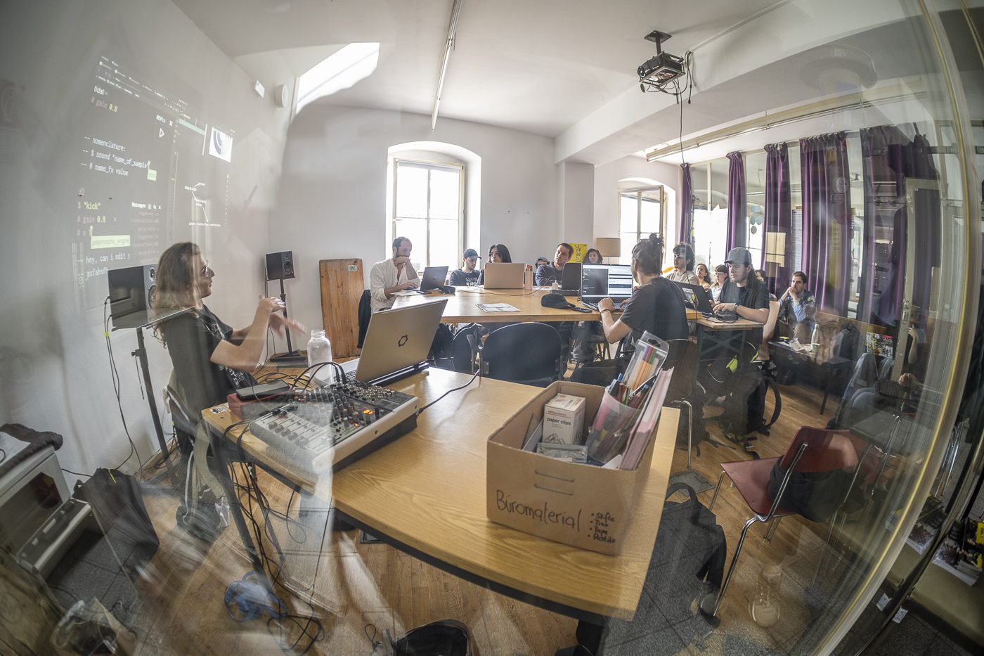 AMRO24 Exhibitions "Networked Improvisation in TidalCycles", by Martin Gius